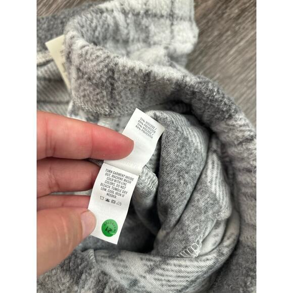 NWT Aerie Snowed In Fuzzy Jogger Plaid Pant Size XL Gray - Picture 4 of 5
